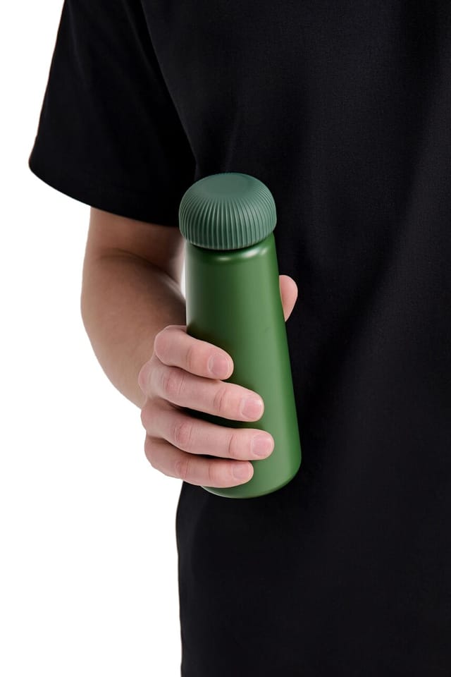 Thermo bottle from recycled stainless steel